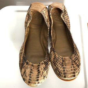 Tory Burch snakeskin valley flats brown size 7